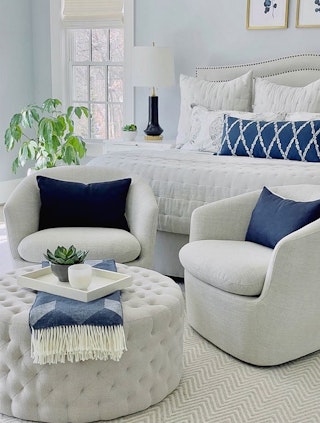 pdp-curated-ugc-turoy-wicklow-gray-swivel-chair-ugc-3-asset