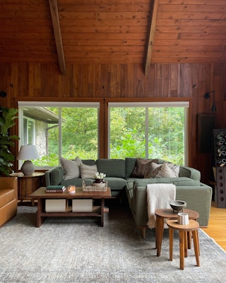 Room-Tour-Promo-Tile-Olive-and-Max-Mobile