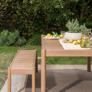 roomtour-arelaxedbackyarddiningarea-tour-asset-6