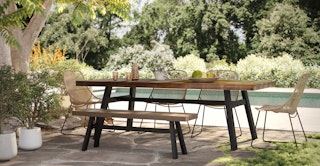 article-interior-outdoor-mid-dining-banner-desktop