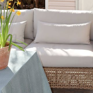 roomtour-aheritagepatiowithsophisticatedseating-tour-asset-3