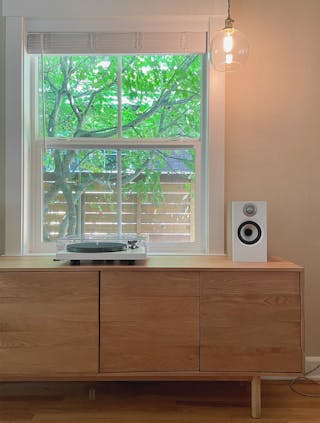 pdp-curated-ugc-merto-warm-oak-media-unit-UGC#3-asset