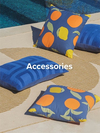 Outdoor-2023-accessories-living-asset-desktop