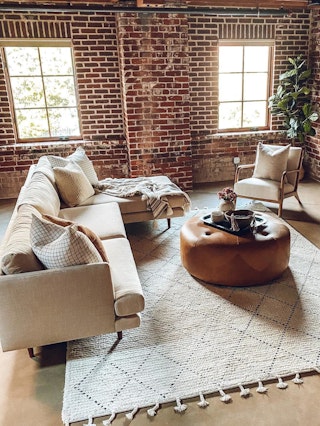 pdp-curated-ugc-burrard-seasalt-gray-right-sectional-ugc-#3-asset