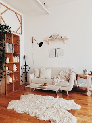 pdp-curated-ugc-gabriola-ivory-boucle-loveseat-ugc-#3-asset